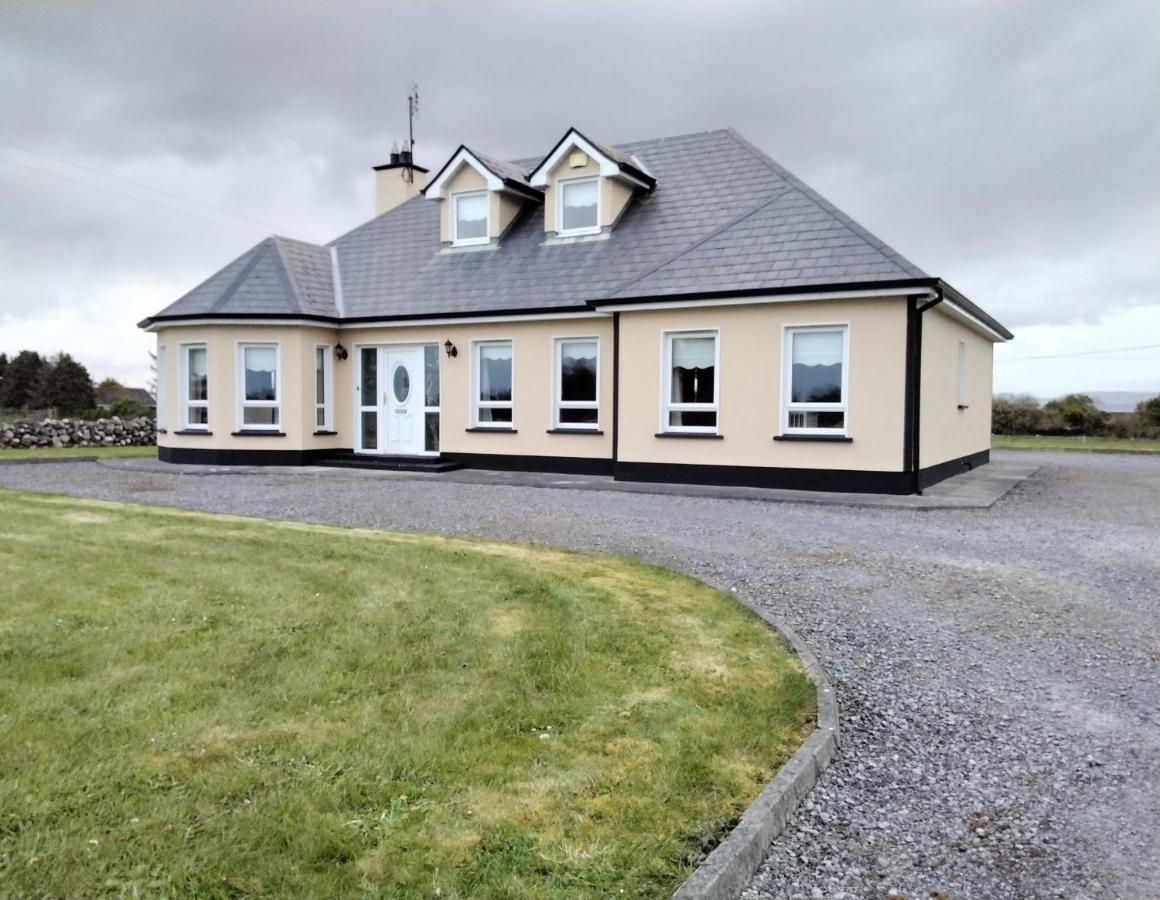 Warm And Welcoming Family Home Ballinrobe Dış mekan fotoğraf