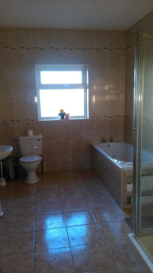 Warm And Welcoming Family Home Ballinrobe Dış mekan fotoğraf