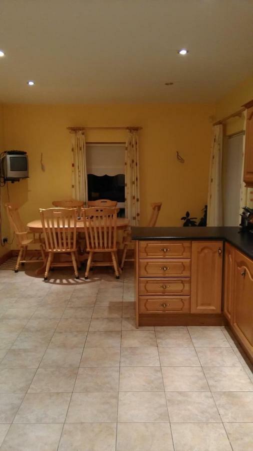 Warm And Welcoming Family Home Ballinrobe Dış mekan fotoğraf